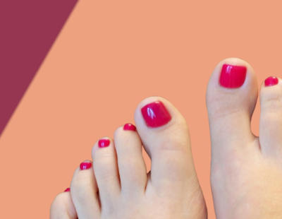 Pediküre mit Nagelmodellage und Gelnägel