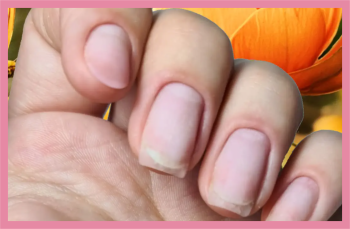 Russische Maniküre, die Nagelhaut ist sicher behandelt und die Nägel sind bereit für weitere Behandlungen, jetzt Buchen