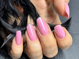 Neumodellage Gel-Nägel in Farbe Pink