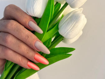 Gel Nägel in Kontrastfarben und Stiletto Stil