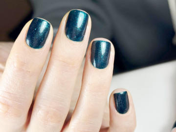 Schellack in Farbe Schwarz